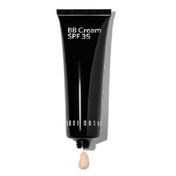 10 Best Lightweight Foundations That Are Perfect For Summer